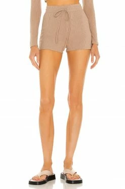 Budget โ๏ธ H:ours Almira Shorts In Latte ๐